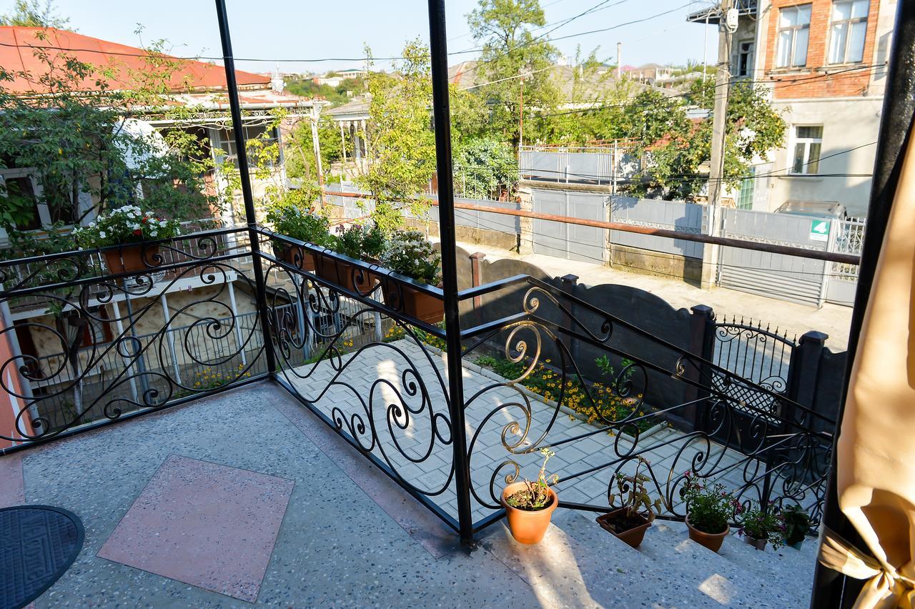 Bibi Hotel Kutaisi Luaran gambar