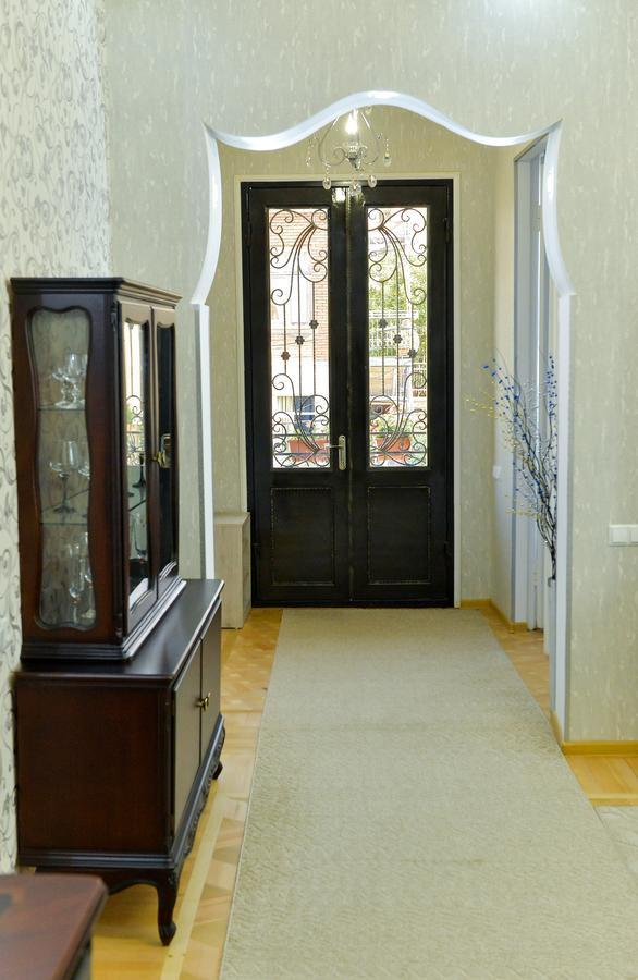Bibi Hotel Kutaisi Luaran gambar